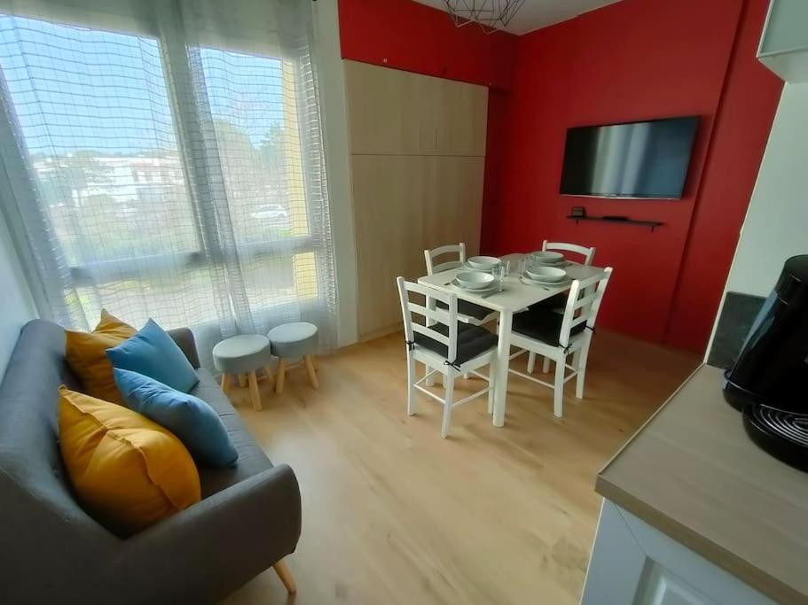 Bel Appartement Au Bord De L'Ocean Saint-Jean-de-Monts Exterior photo